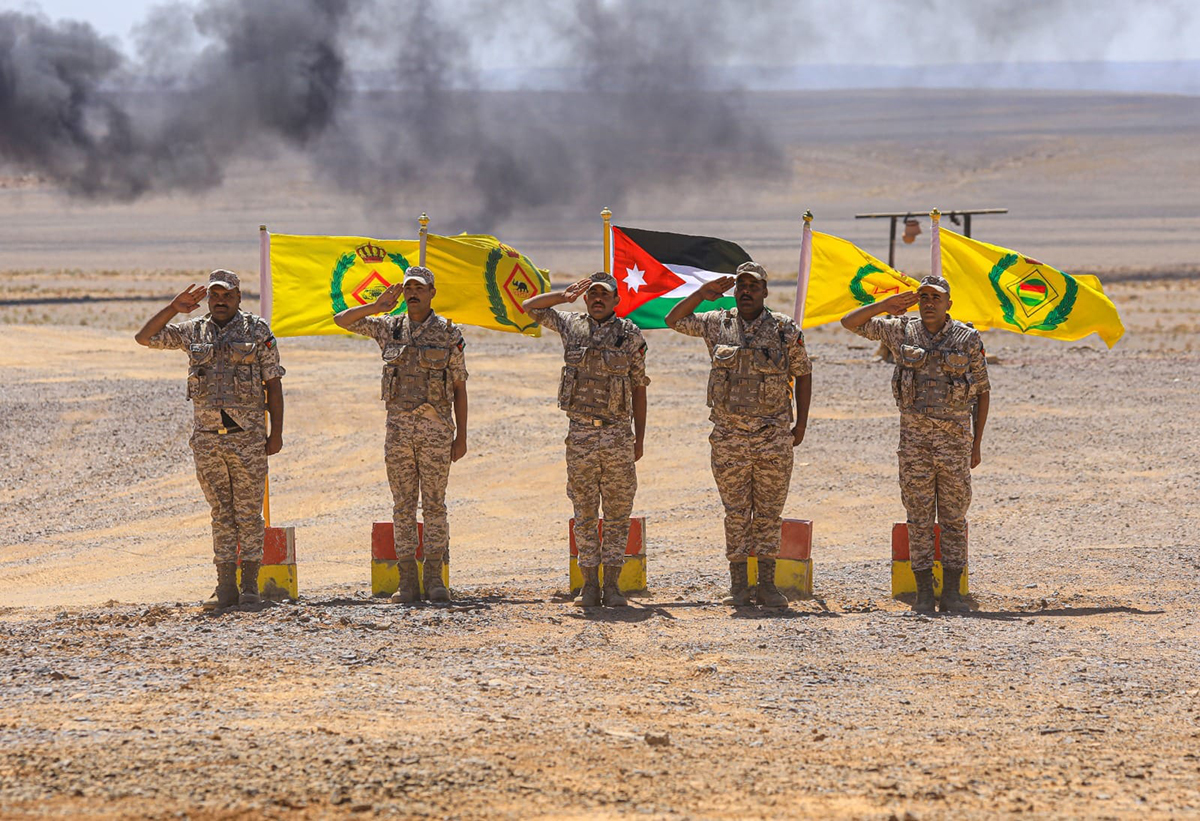 رئيس هيئة الأركان المشتركة يتابع تمرينا تعبويا في المنطقة العسكرية الوسطى