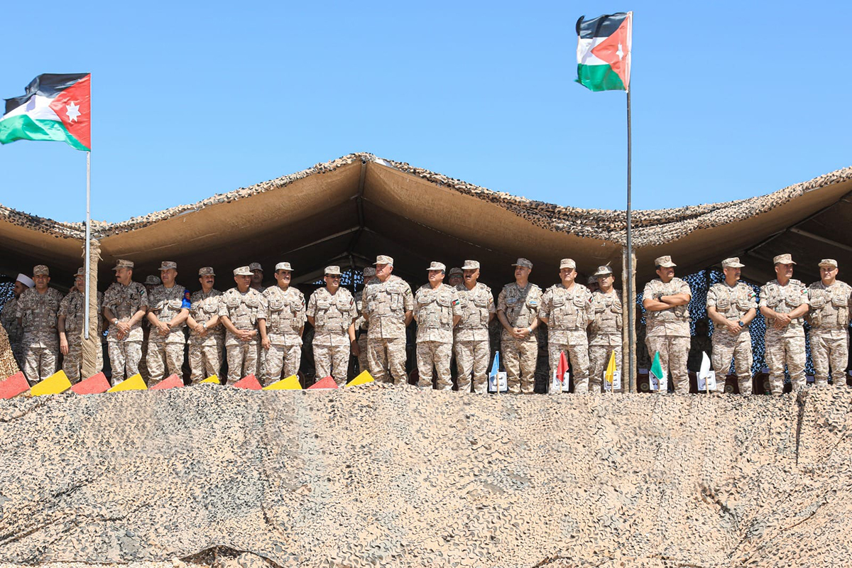 رئيس هيئة الأركان المشتركة يتابع تمرينا تعبويا في المنطقة العسكرية الوسطى