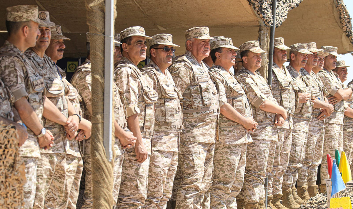 رئيس هيئة الأركان المشتركة يتابع تمرينا تعبويا في المنطقة العسكرية الوسطى