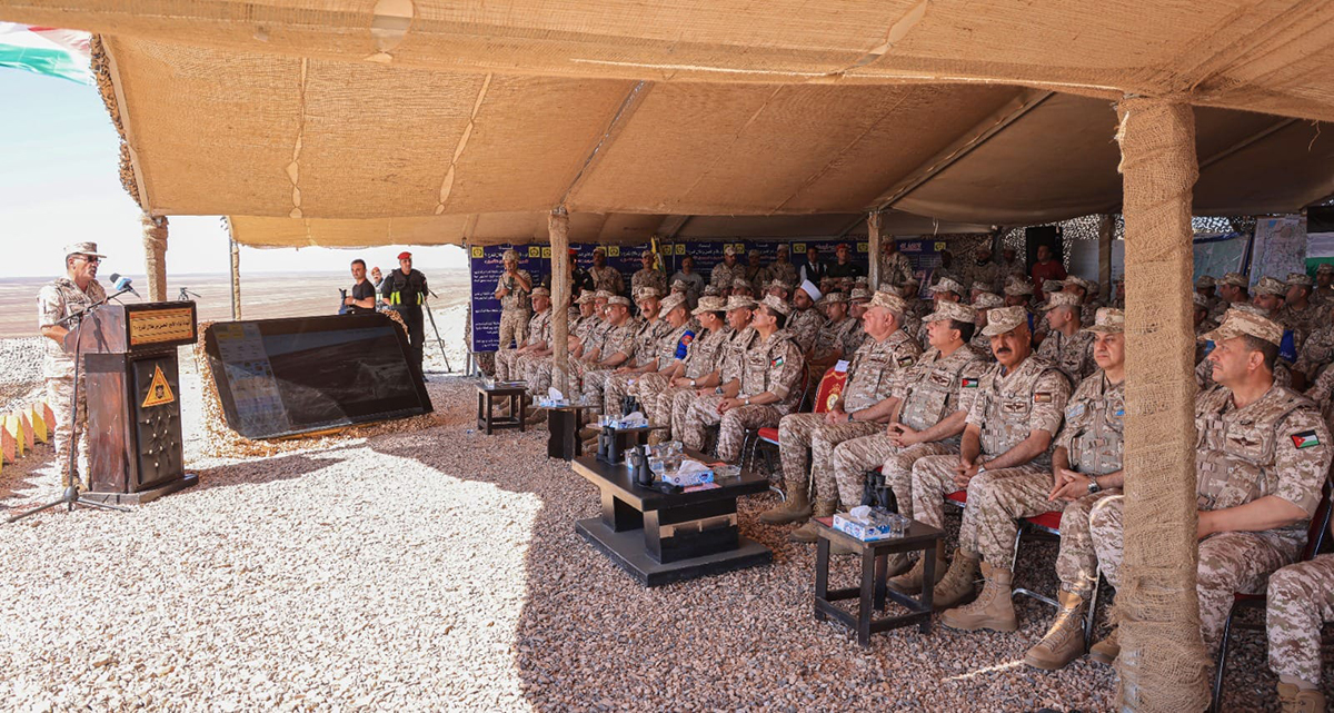 رئيس هيئة الأركان المشتركة يتابع تمرينا تعبويا في المنطقة العسكرية الوسطى