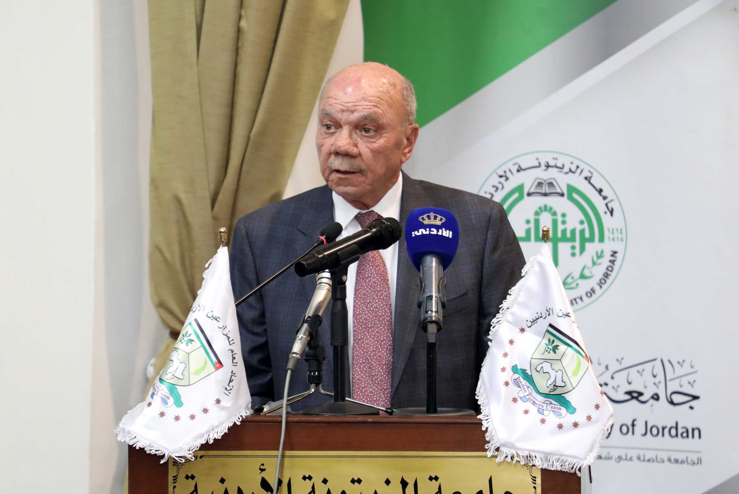 الفايز: الأردن سيبقى حراً سيداً بحكمة قيادته ووعي شعبه ومنعة أجهزتنا الأمنية