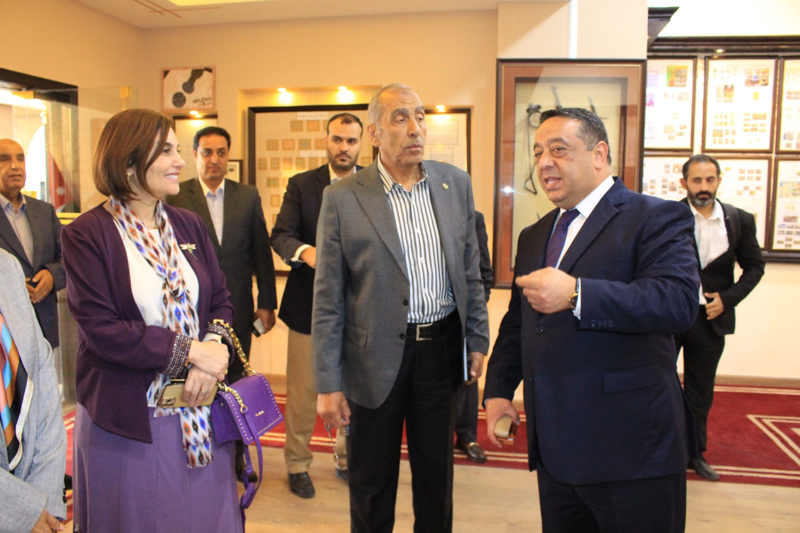 عمل الأعيان تزور البريد الأردني وتطّلع على خططه