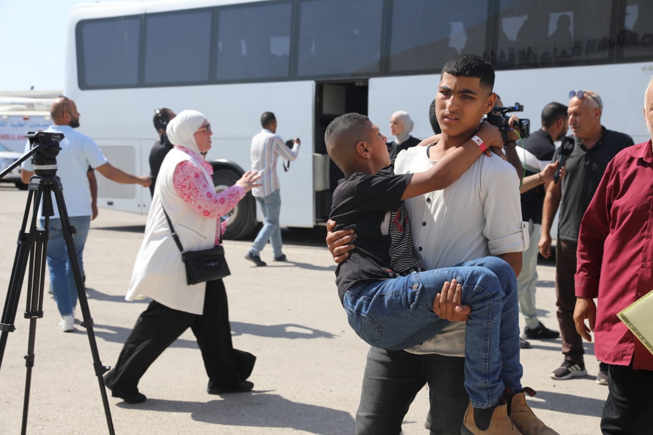 القوات المسلحة تقوم بإجلاء دفعة جديدة من أطفال غزة المرضى