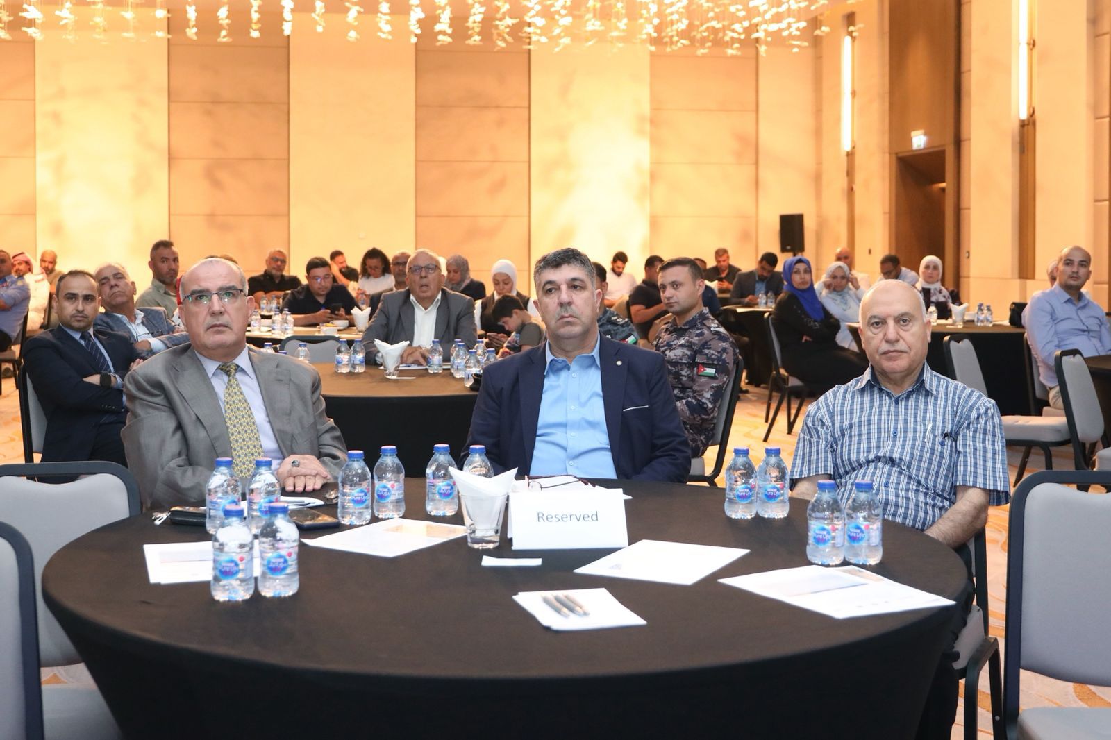 حلقة تشاورية لمناقشة دراسة الأثر البيئي لناقل الديسي -العقبة 