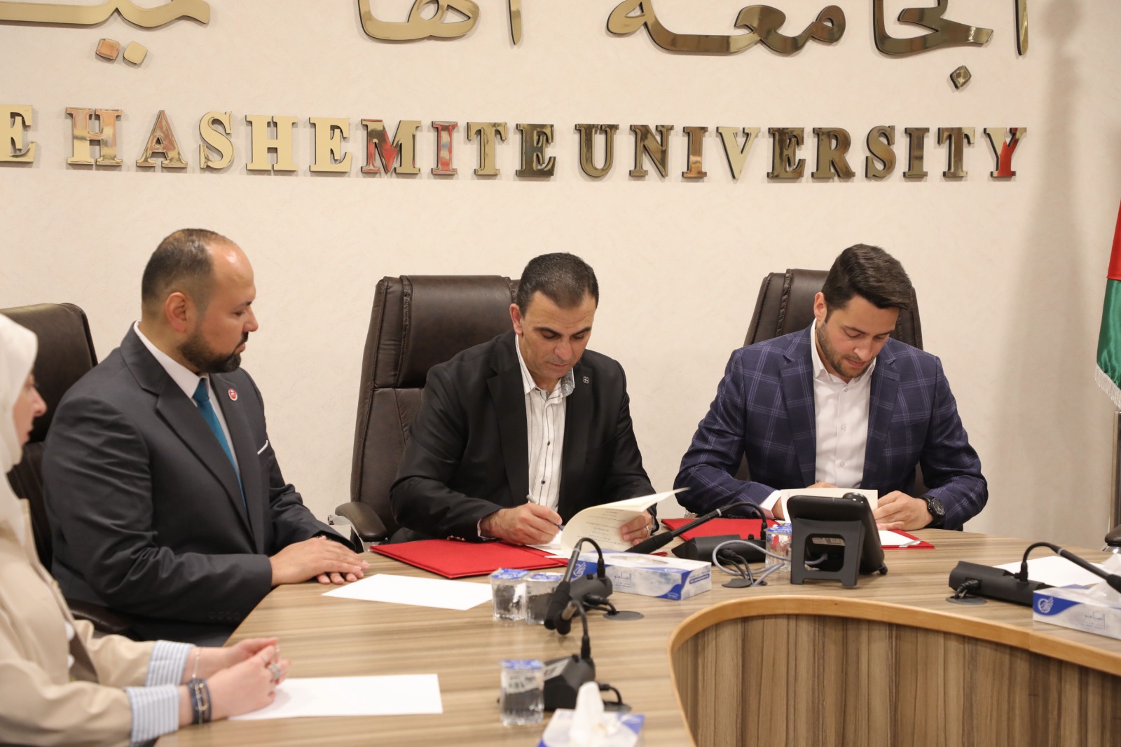 الهاشمية توقع مذكرة تفاهم لدعم الطلبة بمهارات سوق العمل