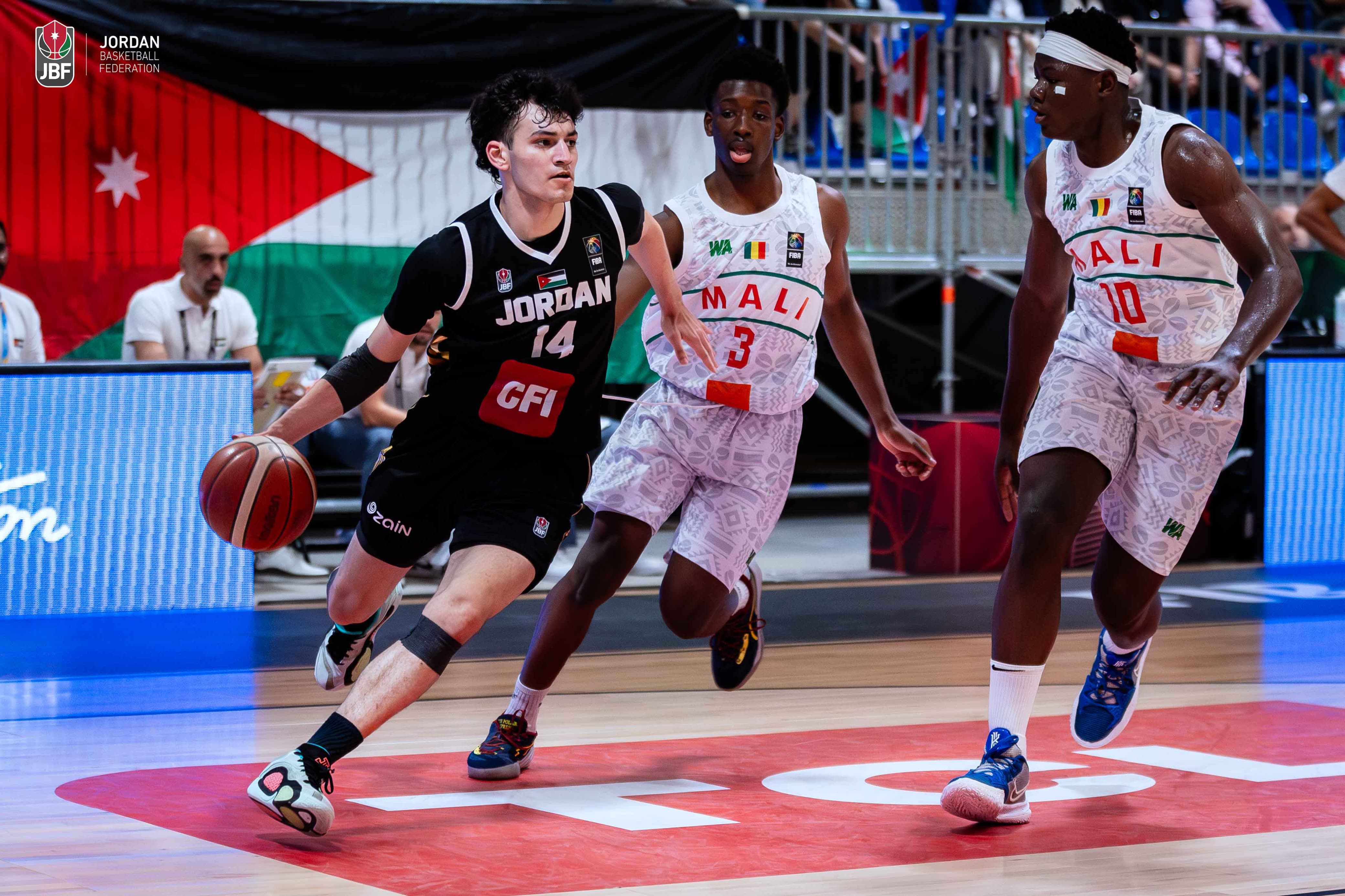 منتخب الشباب يخسر أمام مالي ويواجه الصين السبت