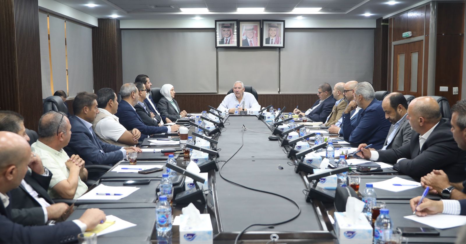 رئيس سلطة العقبة يؤكد أهمية تعزيز الأداء ورفع مستوى الخدمات