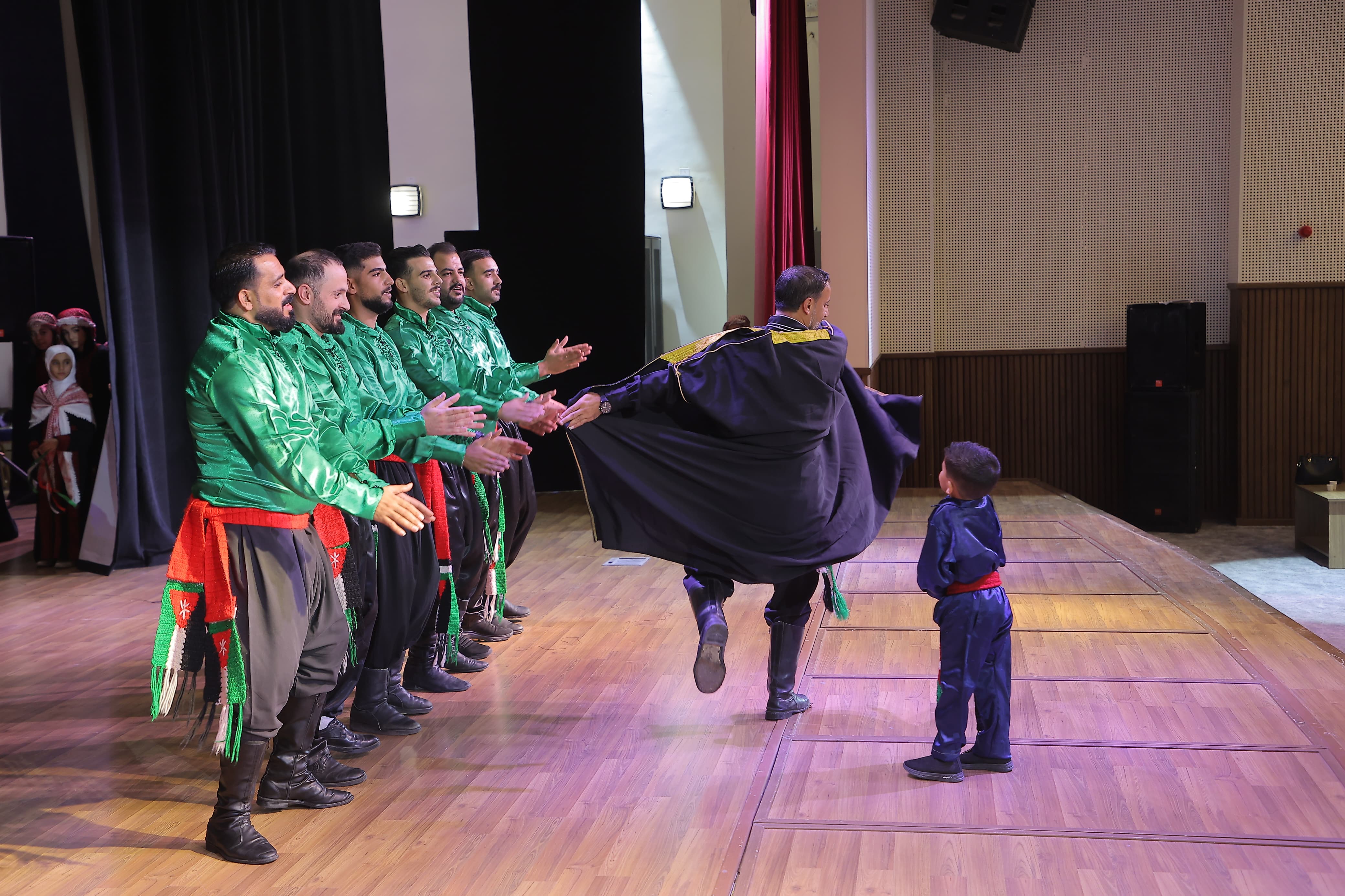 العيسوي يرعى احتفال منتدى جبل عوف للثقافة بالمناسبات الوطنية في عجلون