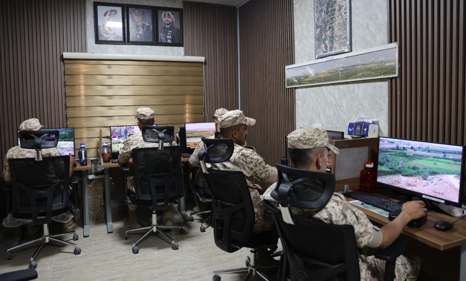 رئيس هيئة الأركان المشتركة يتفقد واجهة المنطقة العسكرية الشمالية