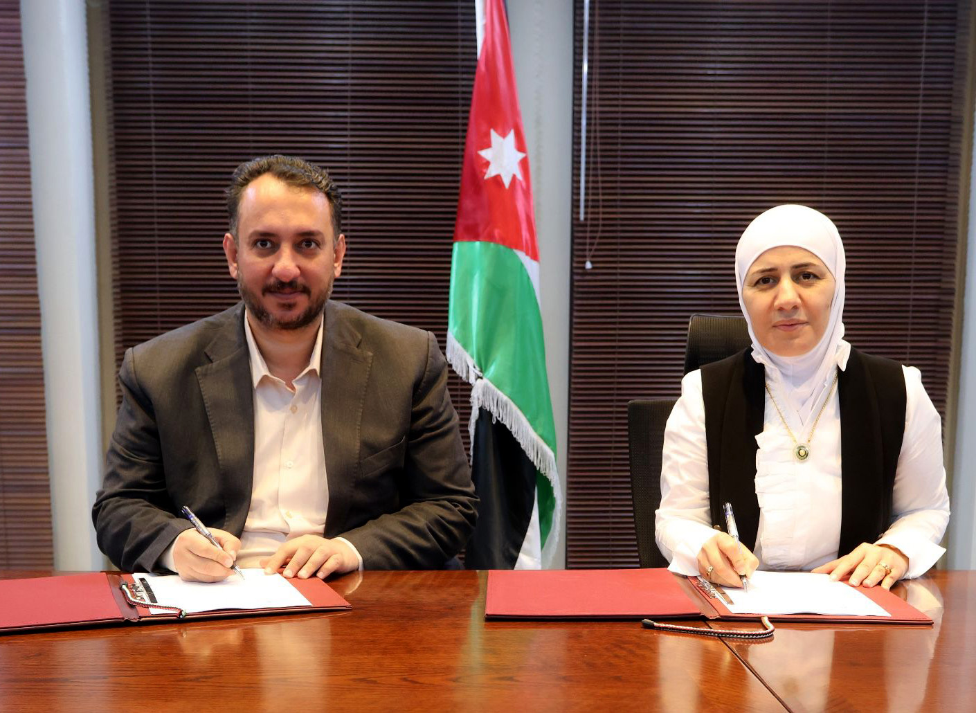 توقيع اتفاقيات مراكز المنصة التكنولوجي في الشمال والجنوب