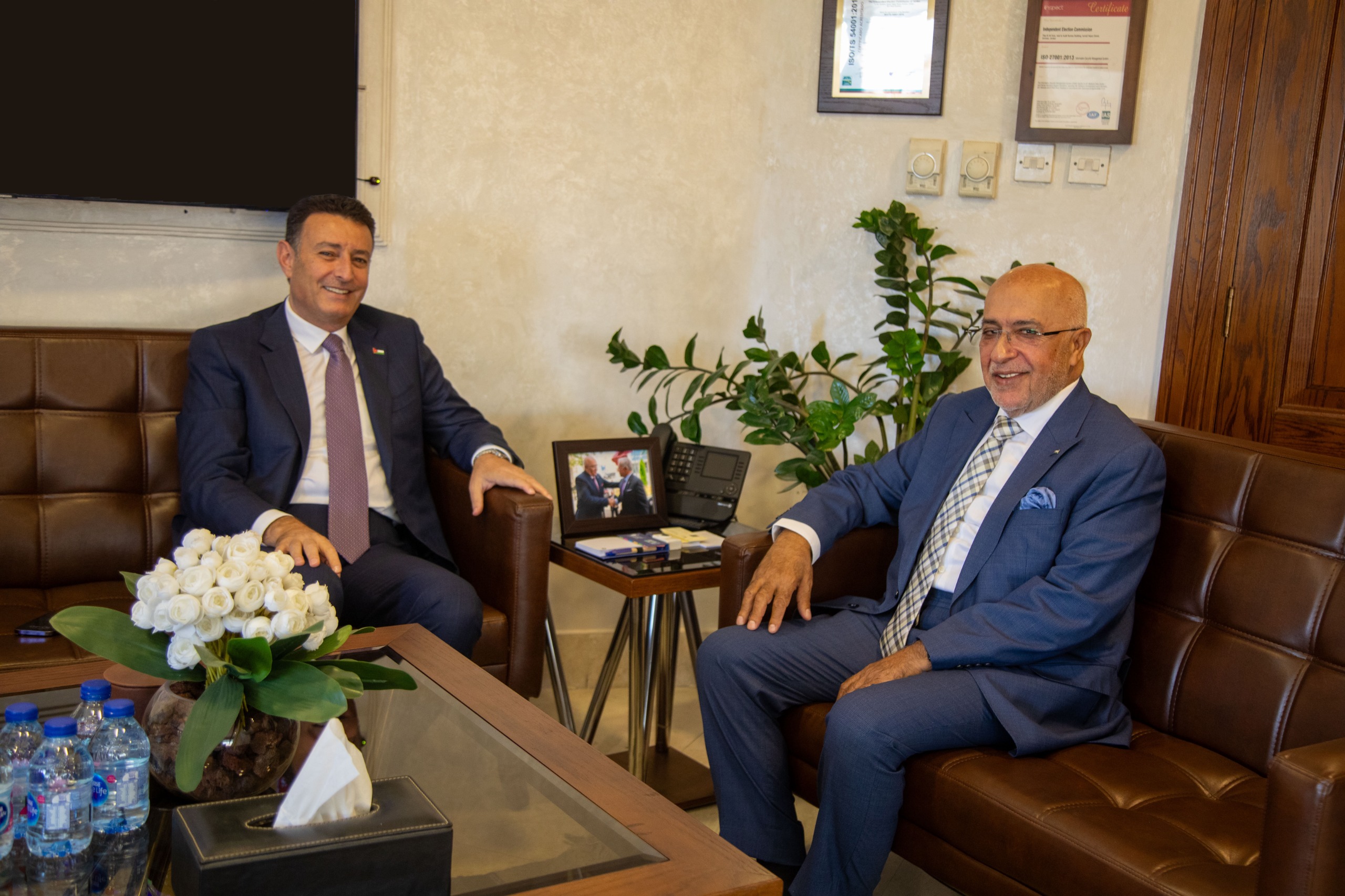 رئيس النواب والمعايطة يؤكدان تعزيز العمل المشترك