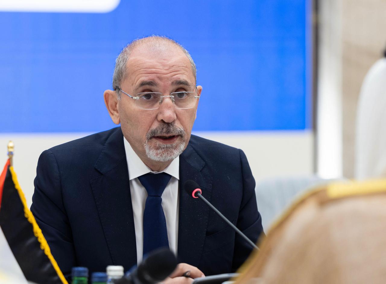 وزير الخارجية ونظيره الكويتي يترأسان اجتماع اللجنة العليا المشتركة الأردنية الكويتية