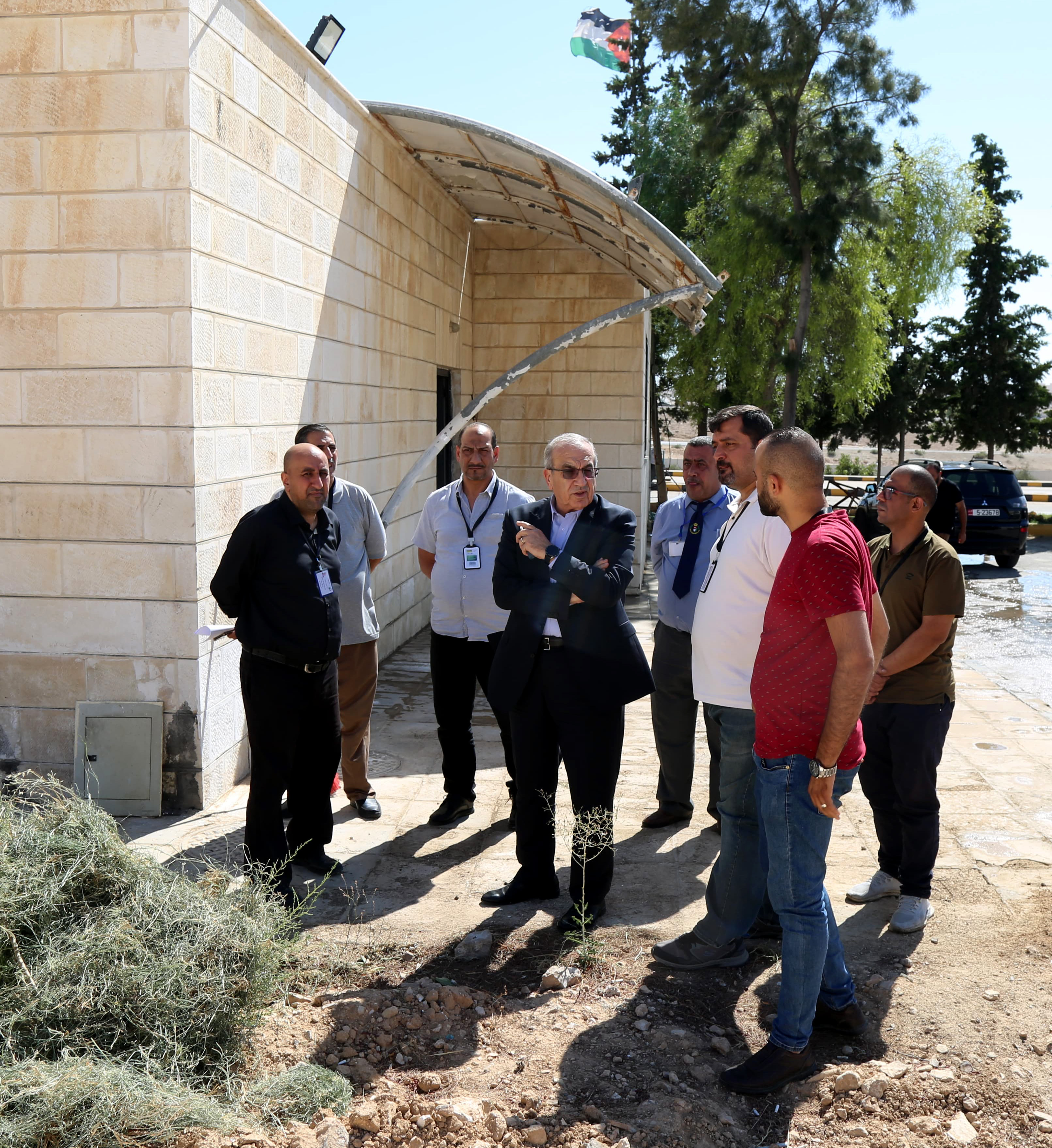 وزير الأشغال يتفقد مديرية المشاغل المركزية ويفتتح شعب صيانة جديدة