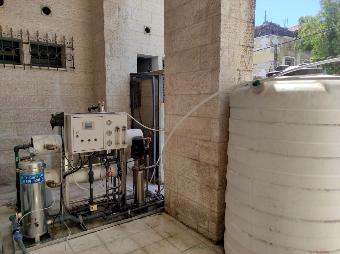 الميداني الأردني في غزة 82 يمدّ خطا لتزويد الأحياء بـ 12 ألف لتر مياه يوميا