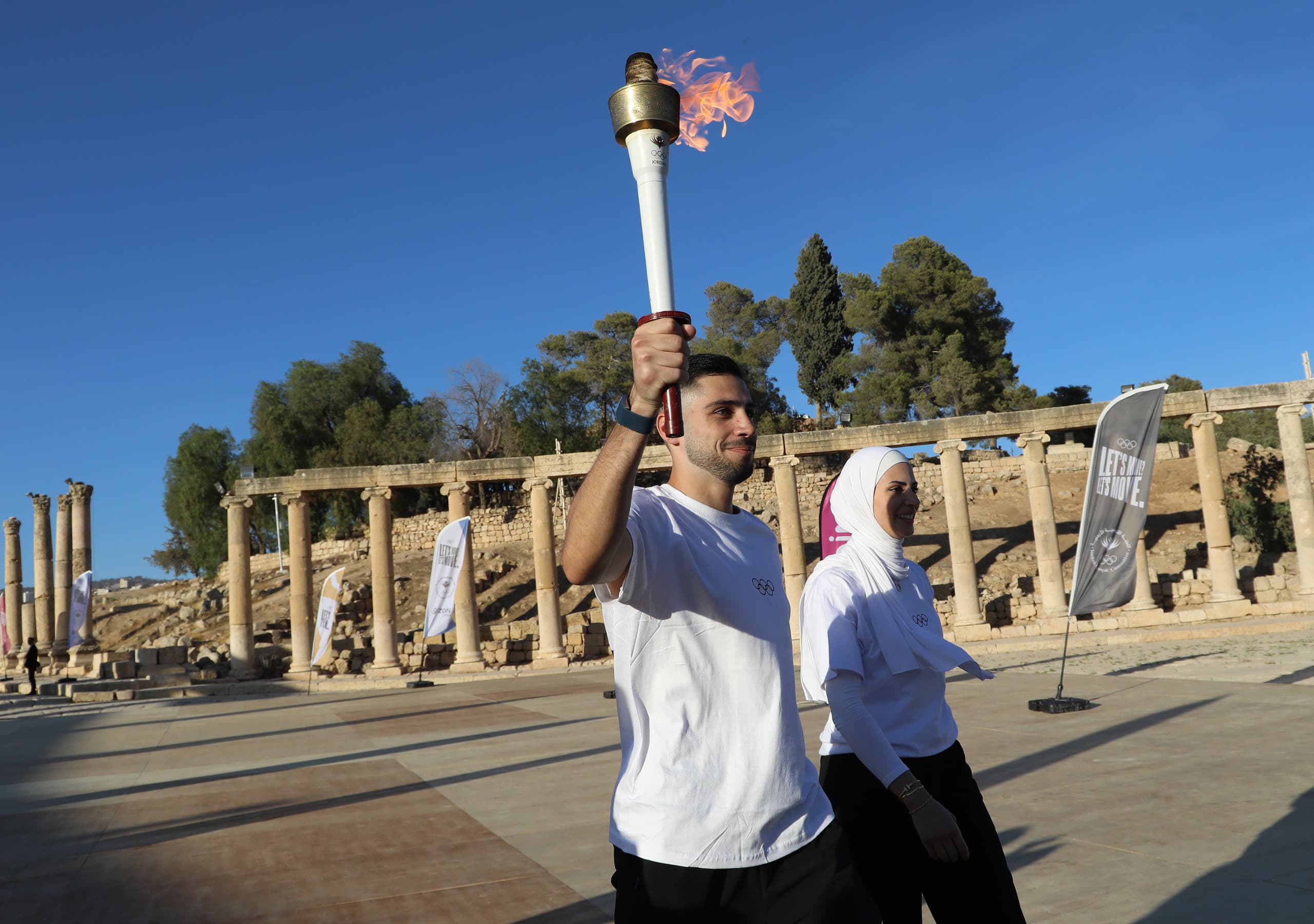 نائب الملك يحضر فعالية اليوم الأولمبي في جرش