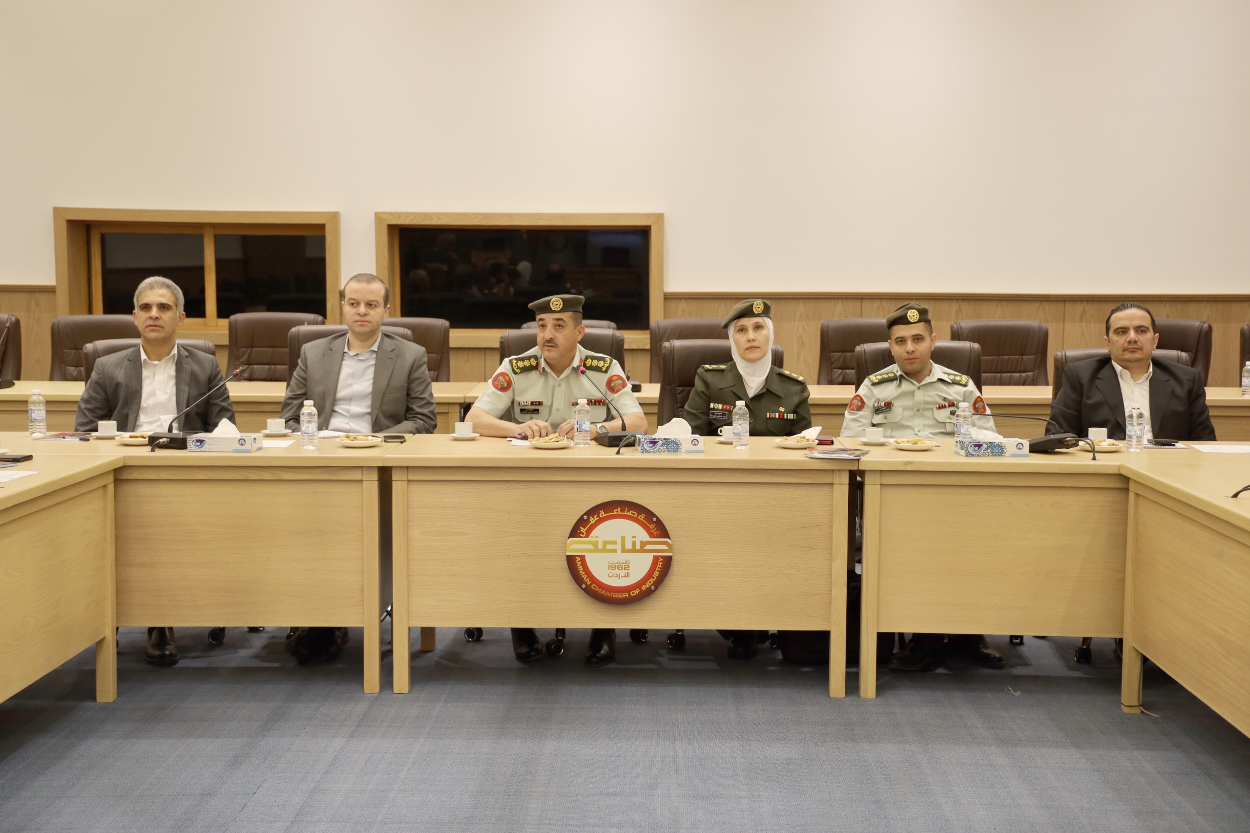 ورشة تعريفية حول خدمات مركز الترقيم والترميز والمختبرات العسكرية