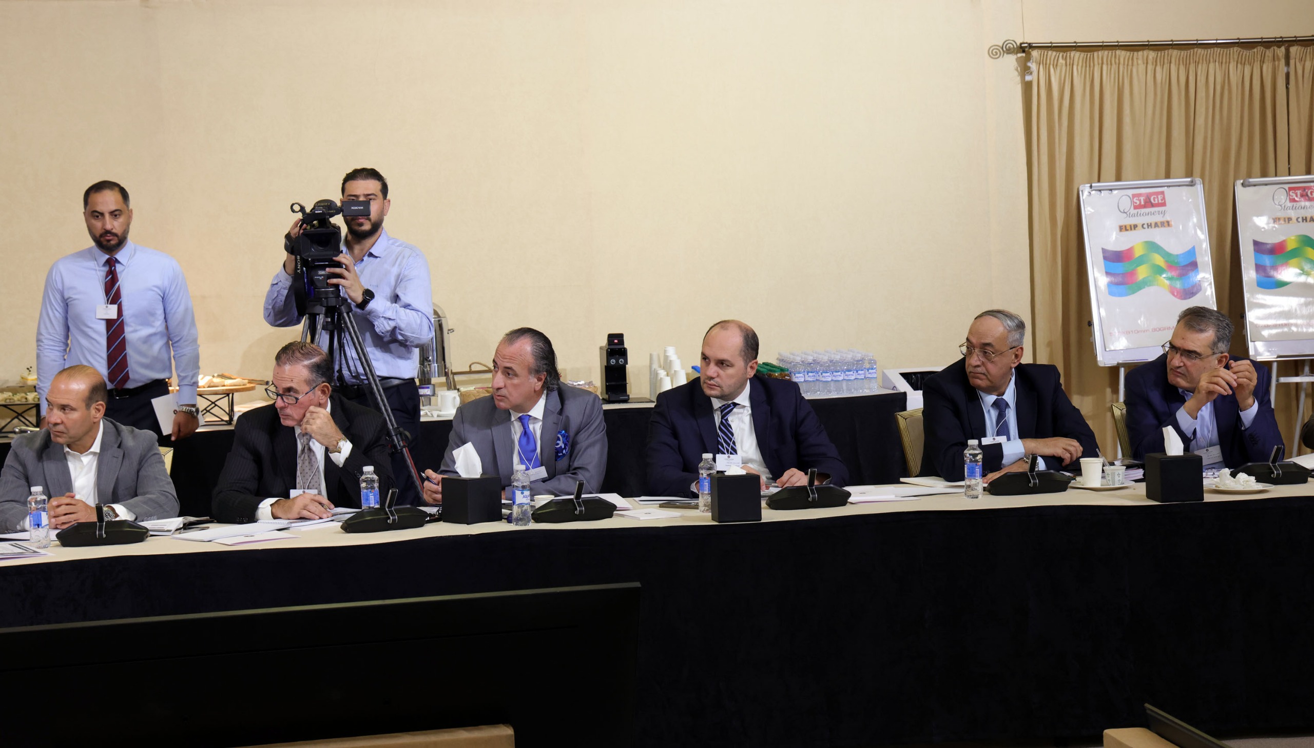 انطلاق سلسلة ورشات عمل قطاعية في الديوان الملكي لتقييم سير العمل في رؤية التحديث الاقتصادي