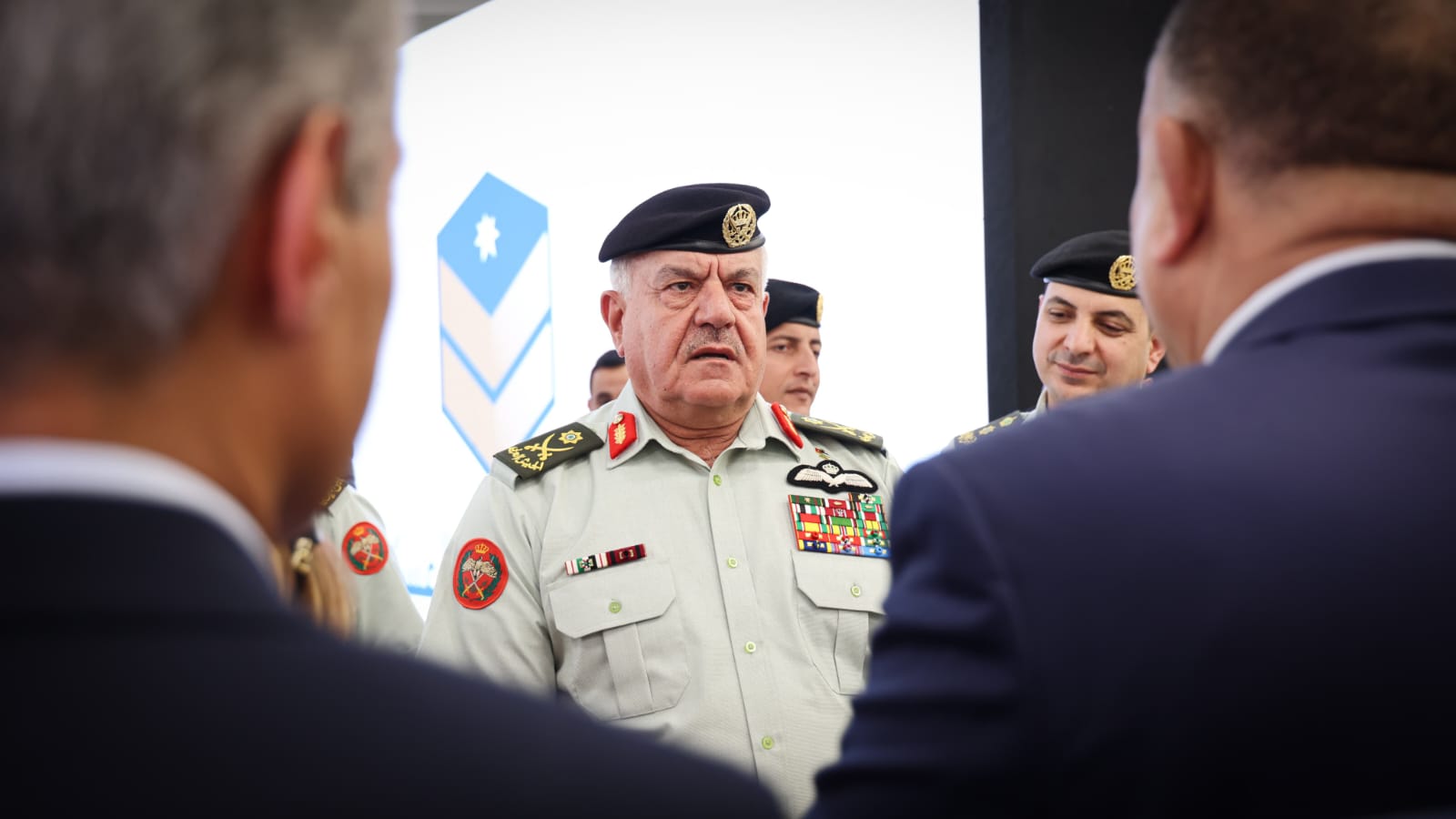 الحنيطي يفتح فرعا جديدا لصندوق الإئتمان العسكري في محافظة المفرق