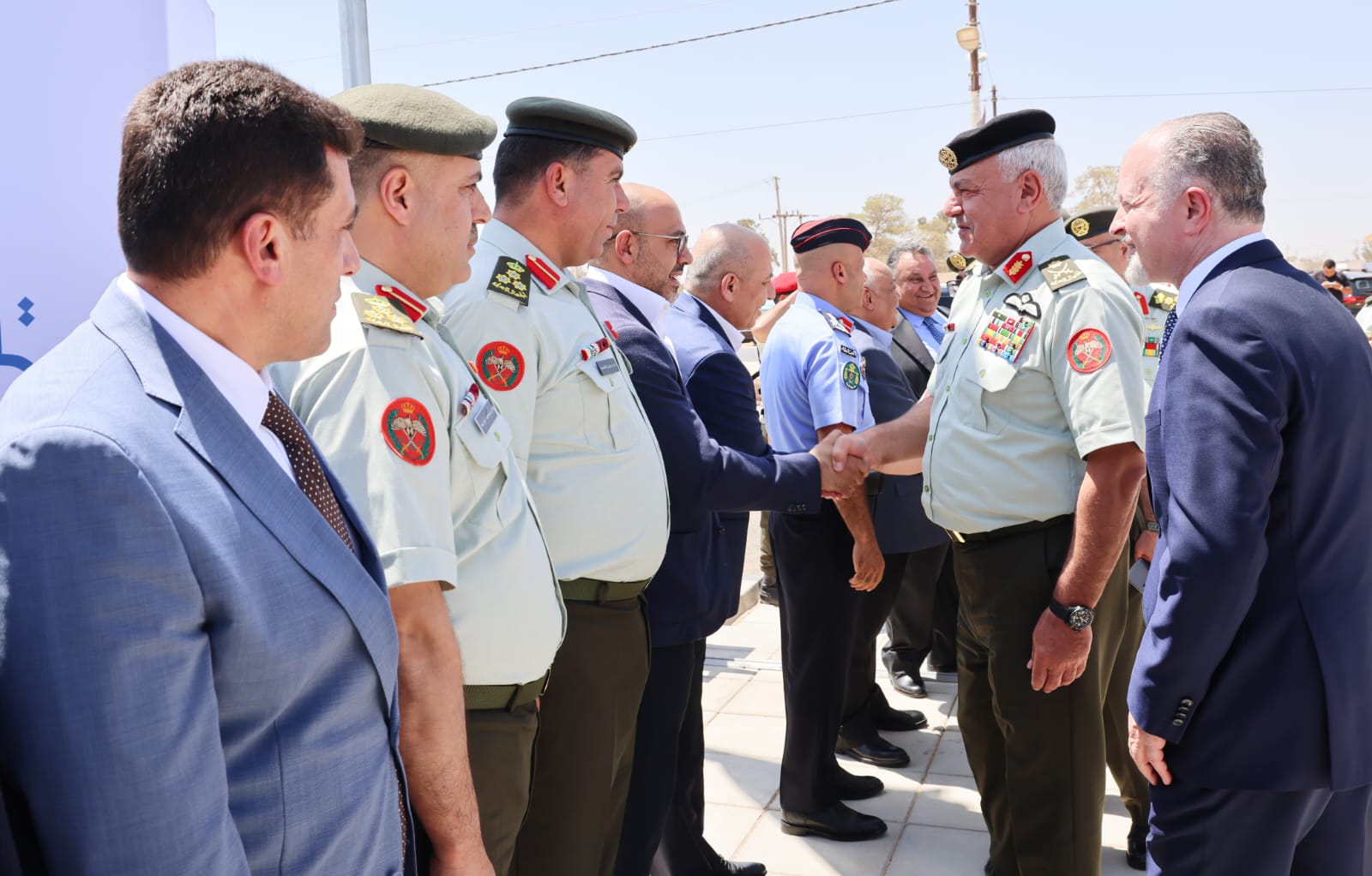 الحنيطي يفتح فرعا جديدا لصندوق الإئتمان العسكري في محافظة المفرق