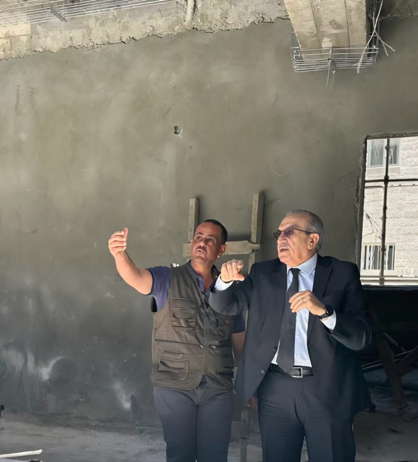 وزير الأشغال يتفقد سير العمل بمبنى العطاءات الحكومية