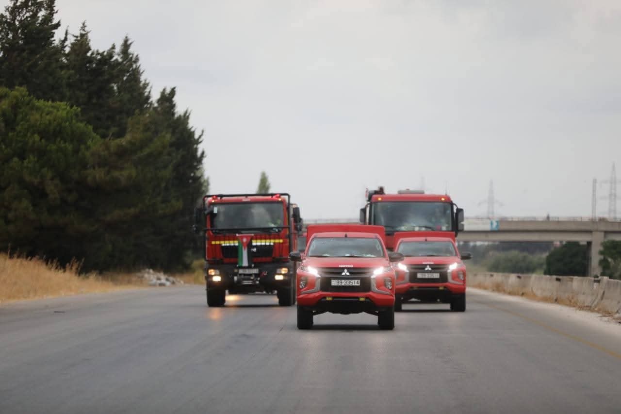 عودة فرق الإطفاء الأردنية بعد مشاركتها بإخماد حرائق الساحل السوري