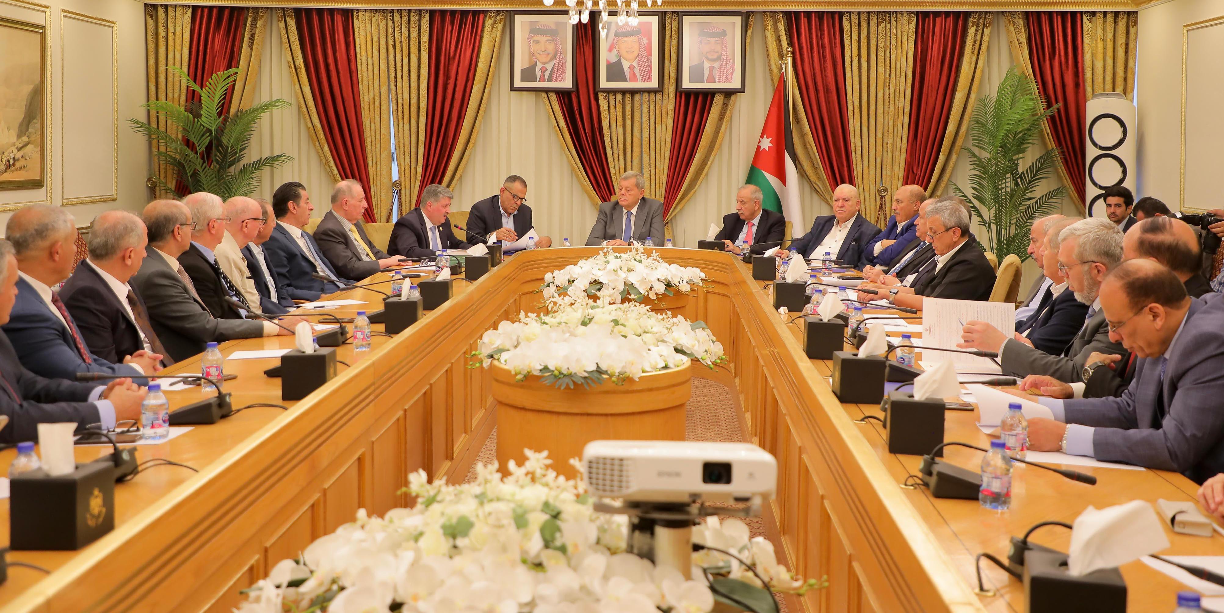 لجنة فلسطين في الأعيان تلتقي جمعية عون الثقافية