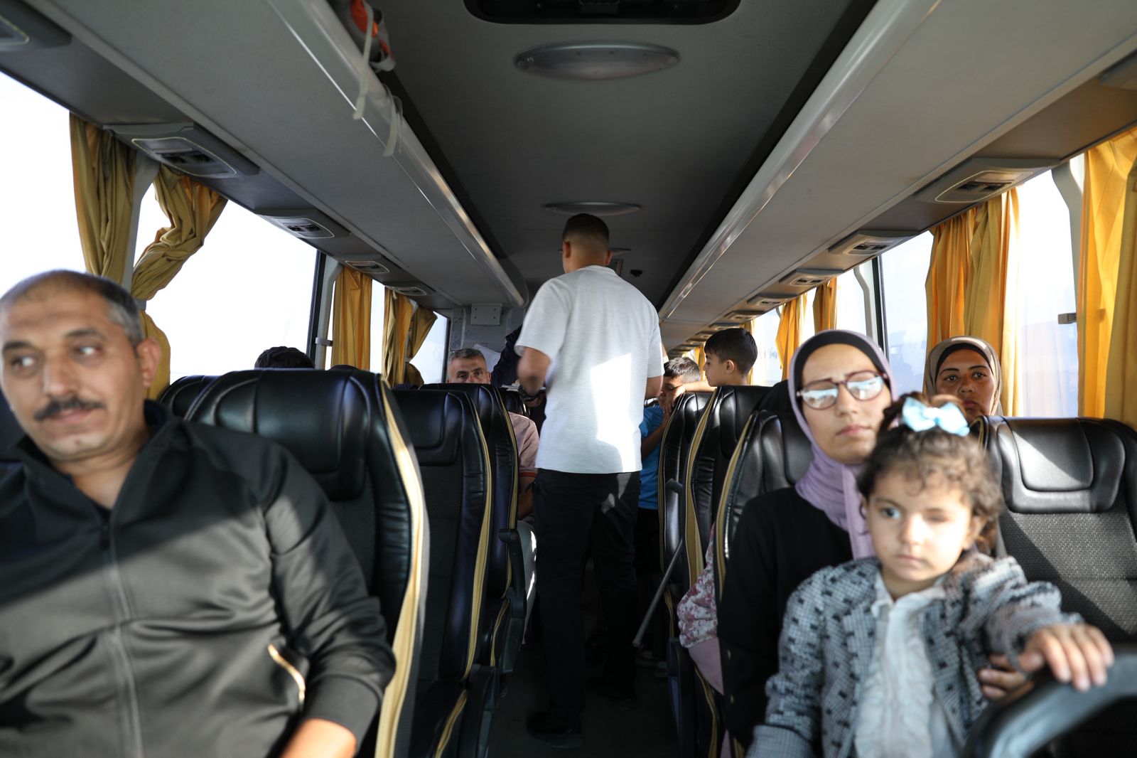 القوات المسلحة تقوم بإجلاء الدفعة السابعة من أطفال غزة المرضى