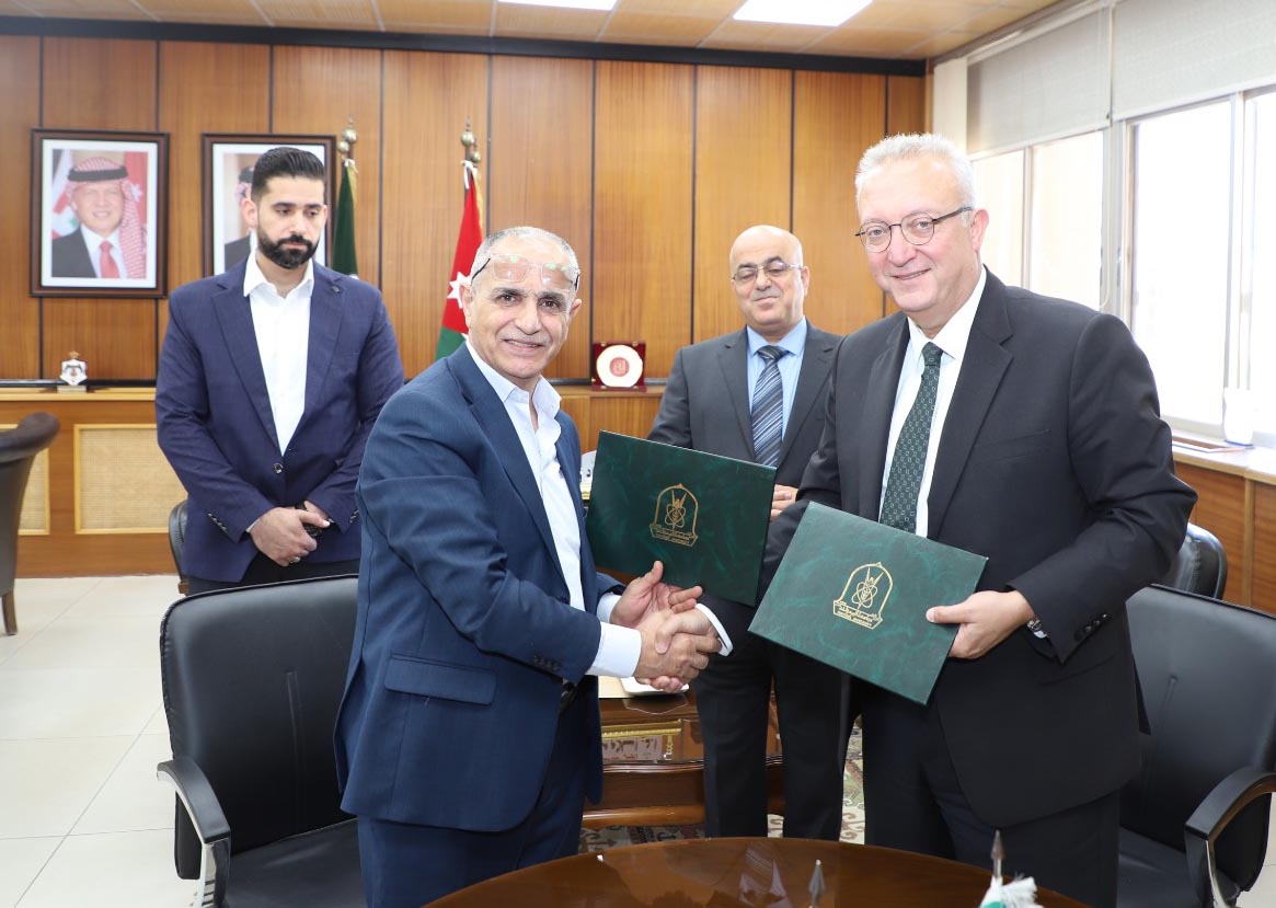 اليرموك توقع مذكرة تفاهم للتدريب في برنامج الإدارة السياحية