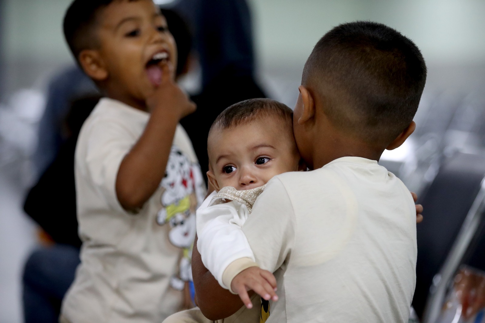 القوات المسلحة تقوم بإجلاء الدفعة السابعة من أطفال غزة المرضى