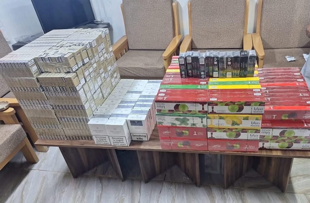 الجمارك تضبط 30 ألف عبوة جوس تدخين مقلدة