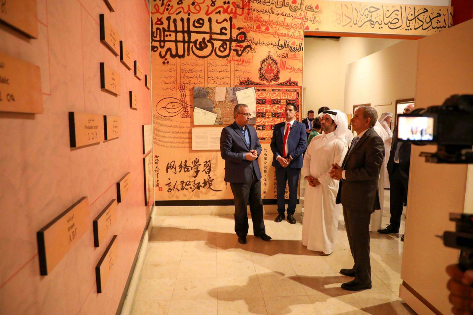 رئيس قطر للسياحة يشيد بمتحف الأردن وبمستواه المتقدم وتنوع معروضاته