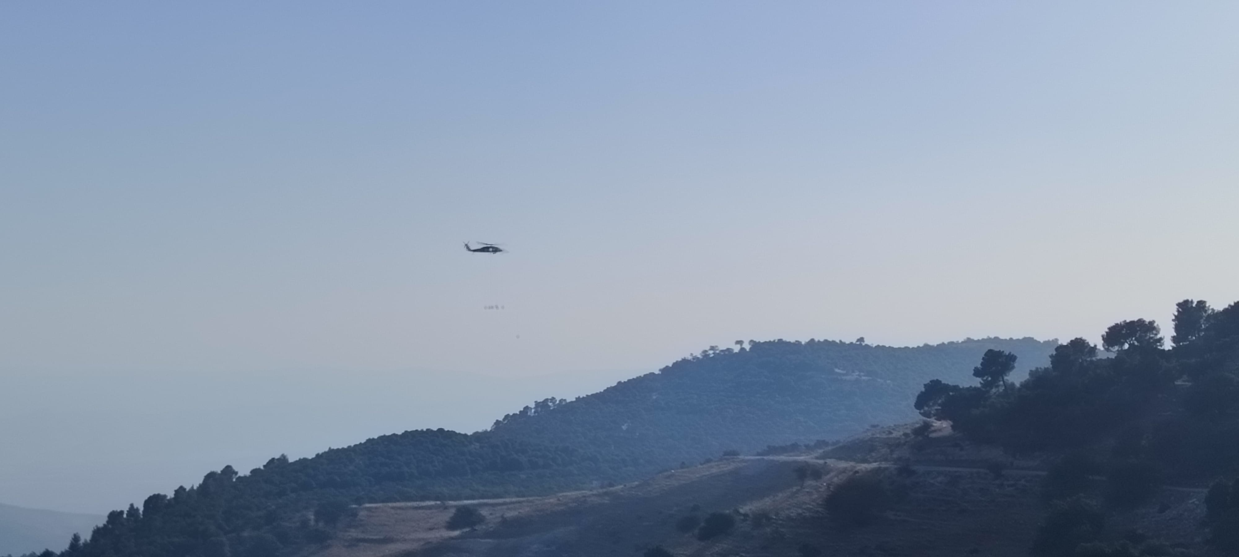 طائرتان تابعتان لسلاح الجو الملكي تشاركان في إخماد حريق بمحافظة جرش