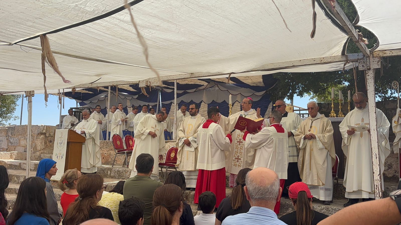 عجلون: الكنيسة الكاثوليكية تحيي يوم الحج إلى مزار مار إلياس