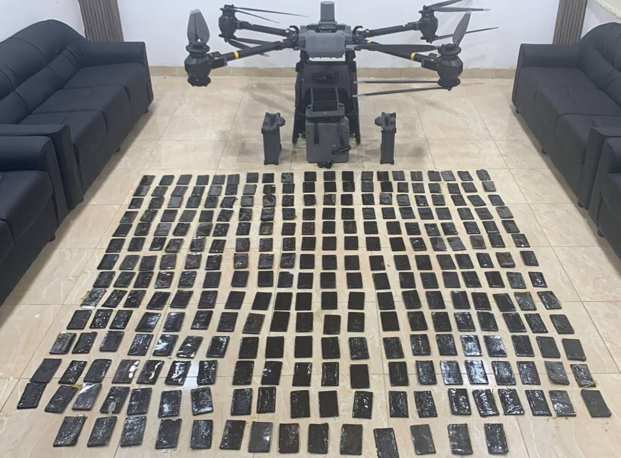 إحباط محاولة تهريب مواد مخدرة بواسطة طائرة مسيرة