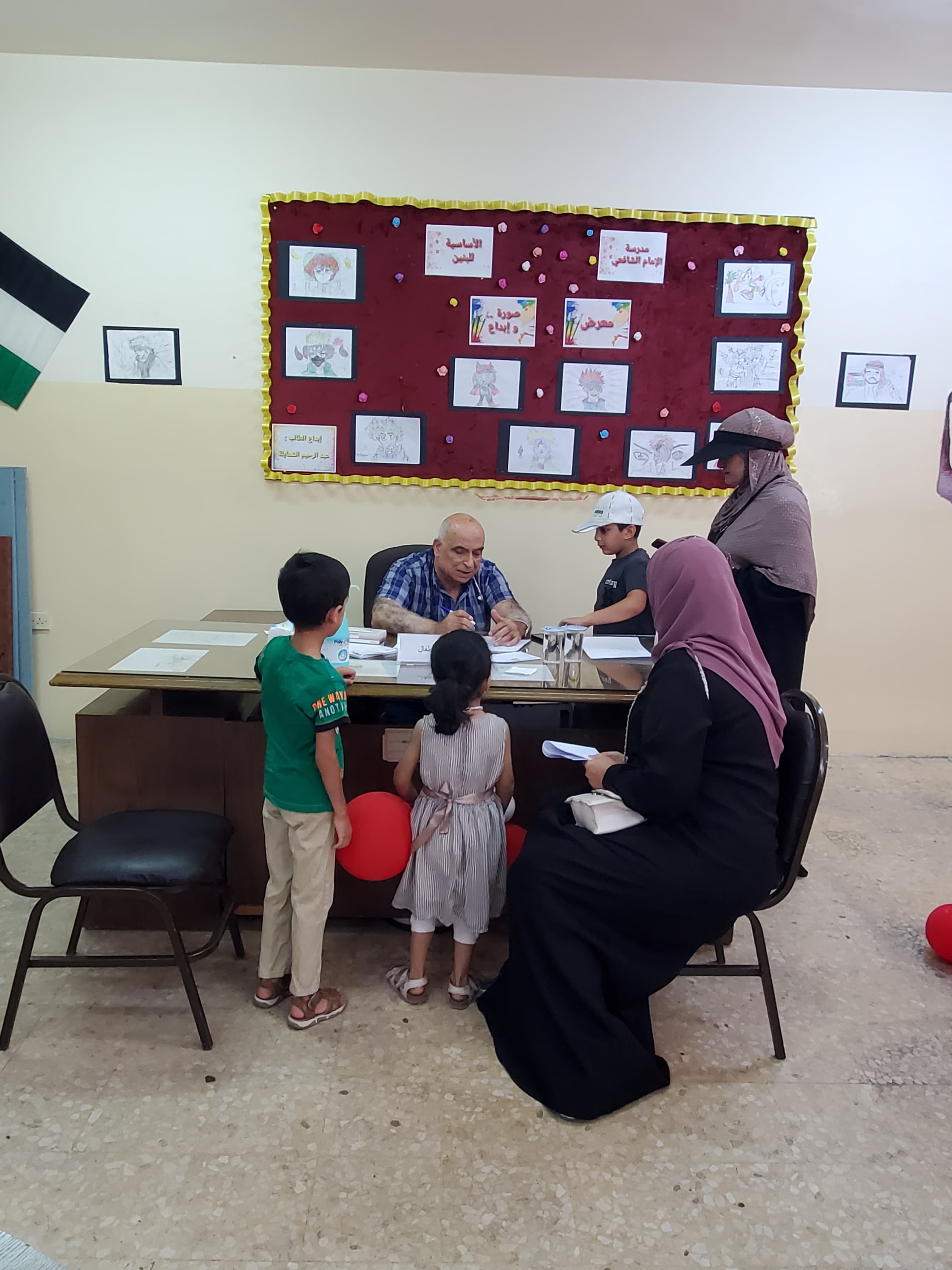 مستشفى المقاصد الخيرية يعالج 781 مريضا في يوم طبي مجاني بالعاصمة عمان