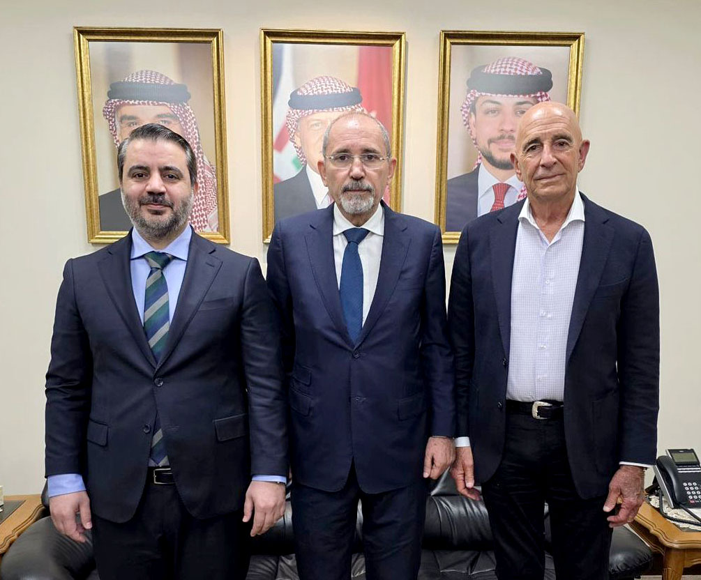 وزير الخارجية يجري مباحثات موسّعة مع نظيره السوري