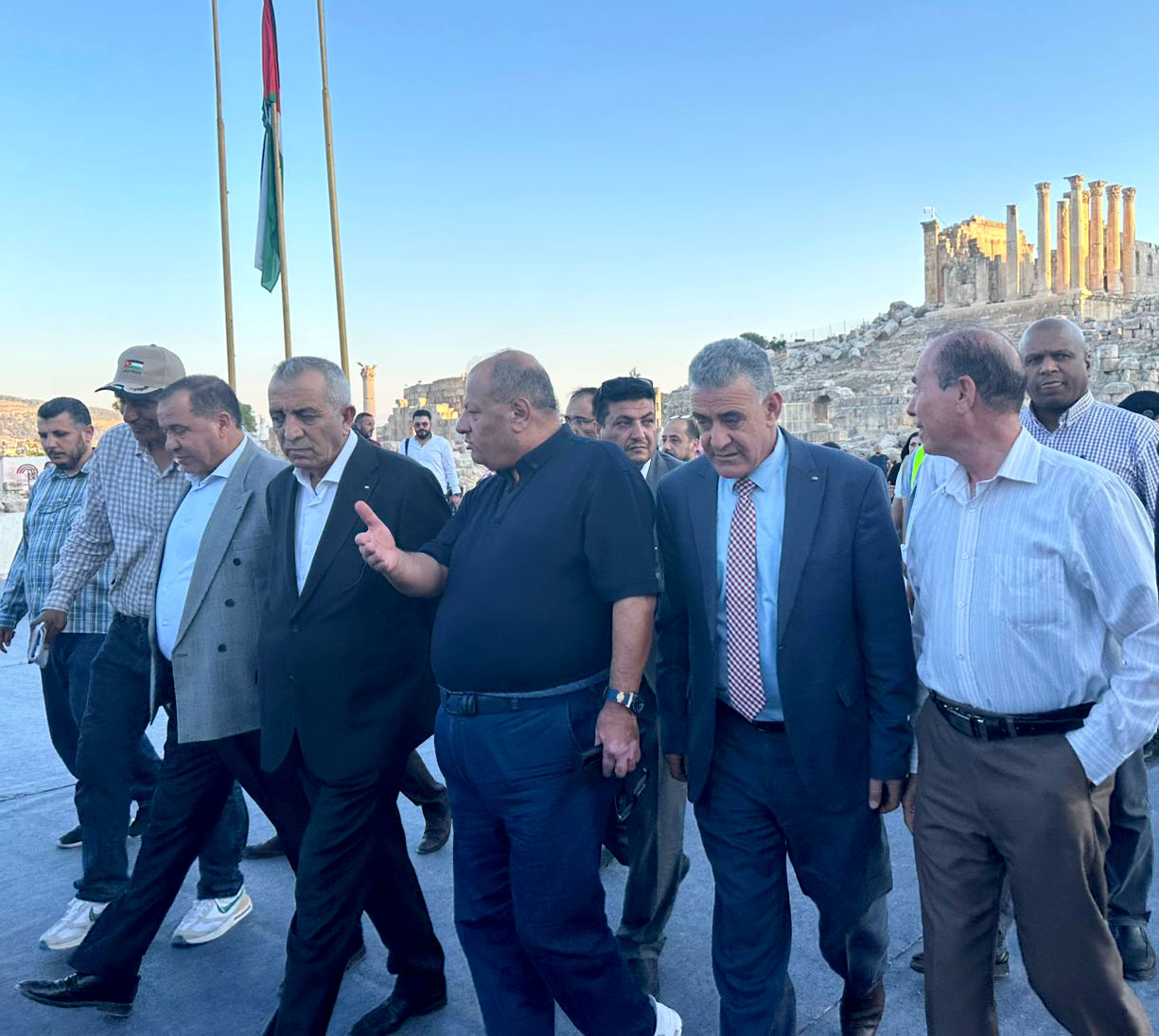 الرواشدة وسماوي يتفقدان الاستعدادات النهائية لمهرجان جرش