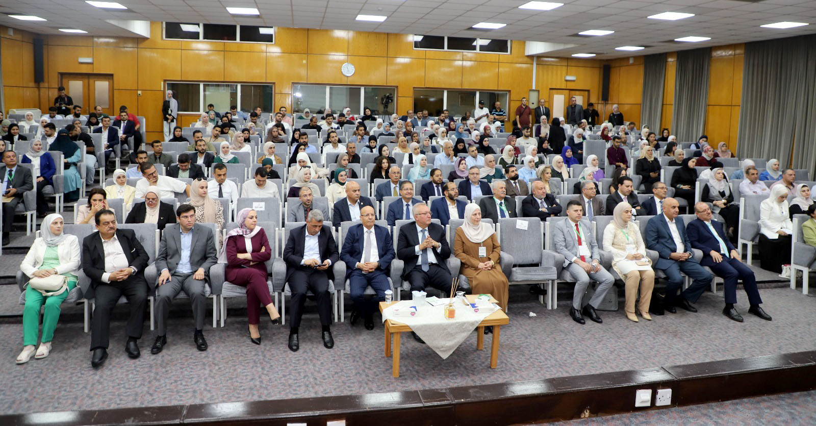 افتتاح يوم البحث العلمي في جامعة اليرموك