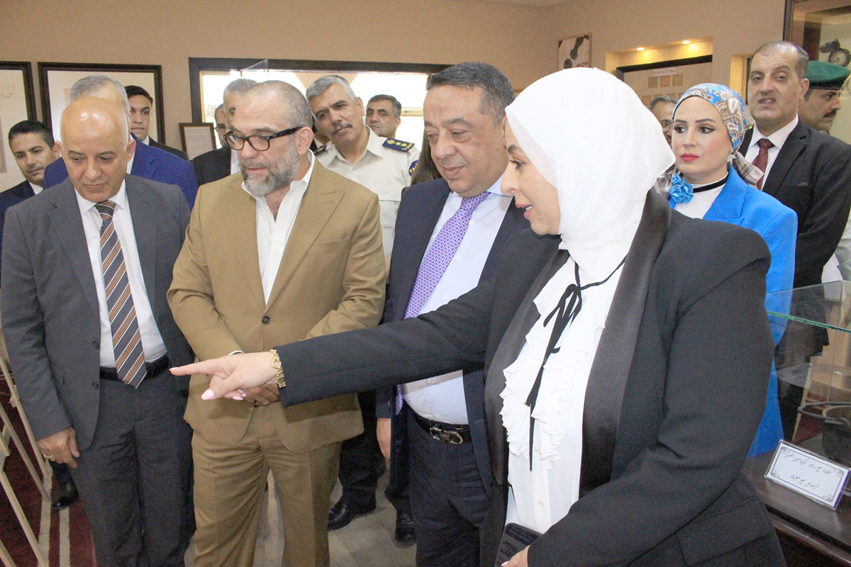 البريد الأردني ومركز التوثيق الملكي ينظمان معرض البرق والبريد والهاتف