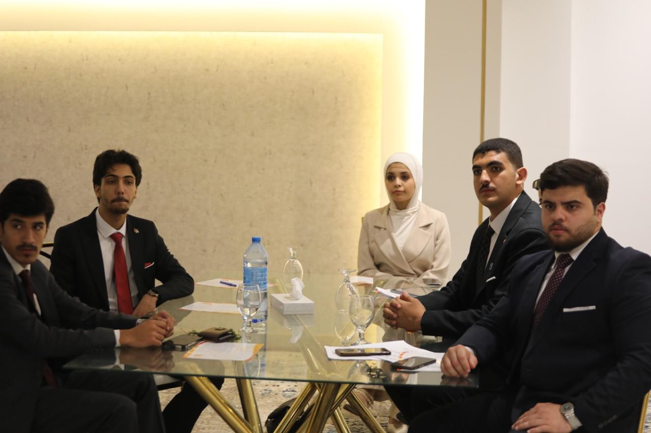 وزير الشؤون السياسية: الشباب هم العمود الأساسي للتنمية والتحديث