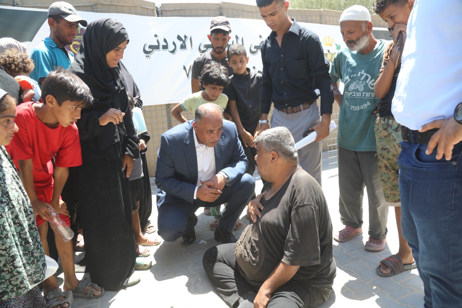 طواقم المستشفى الميداني الأردني جنوب غزة 7 تباشر أعمالها