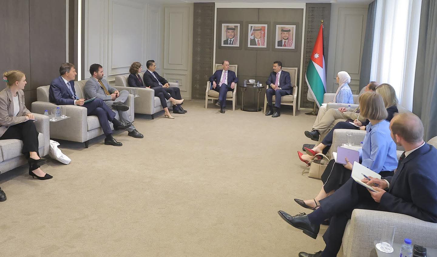 رئيس النواب يلتقي برلمانيين من مجلسي العموم واللوردات البريطاني