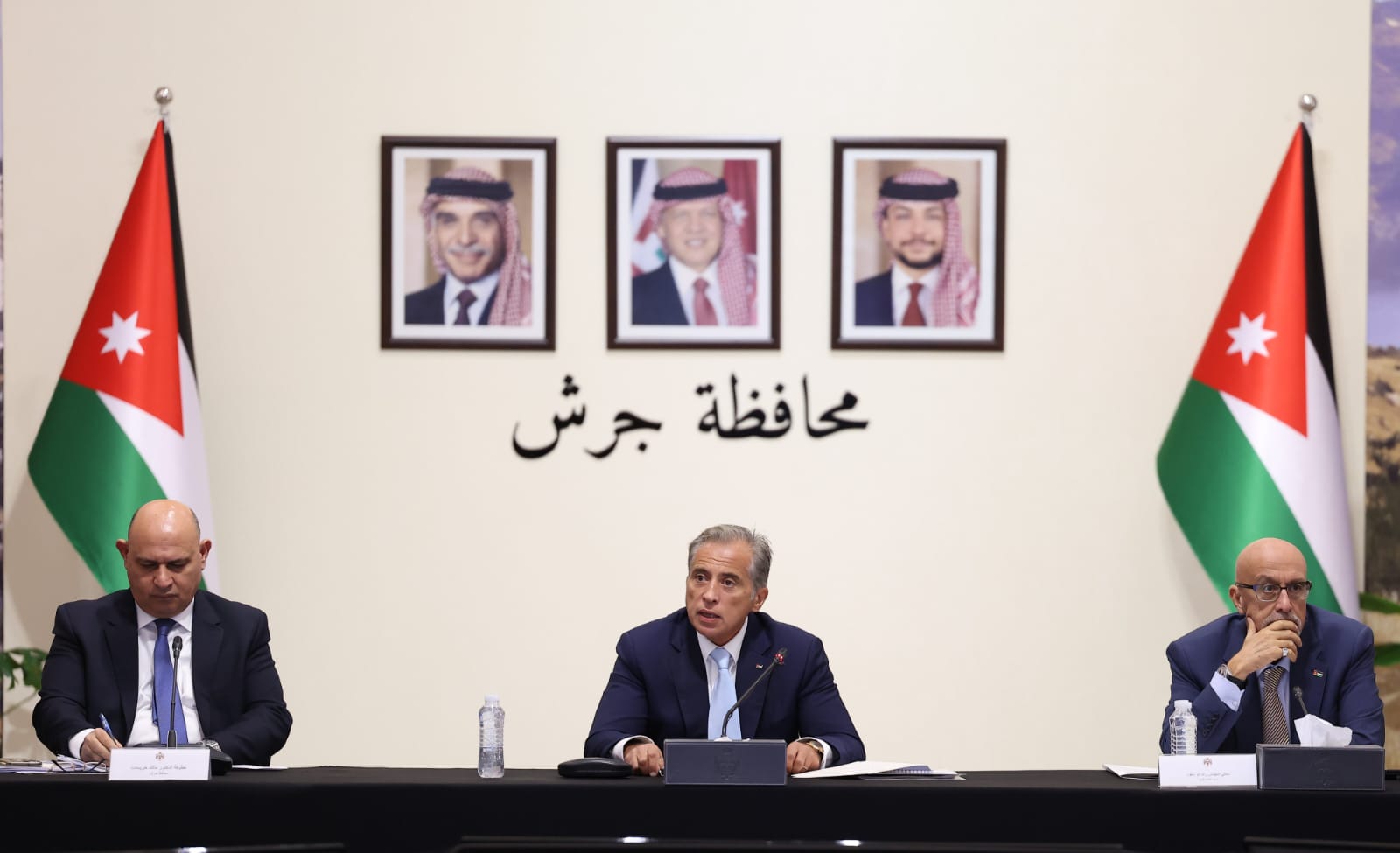 رئيس الوزراء من جرش: جلسات مجلس الوزراء في المحافظات نهج ضروري أسسته الحكومة لبلورة برامج تنموية تعالج التحديات وتركز على الأولويات