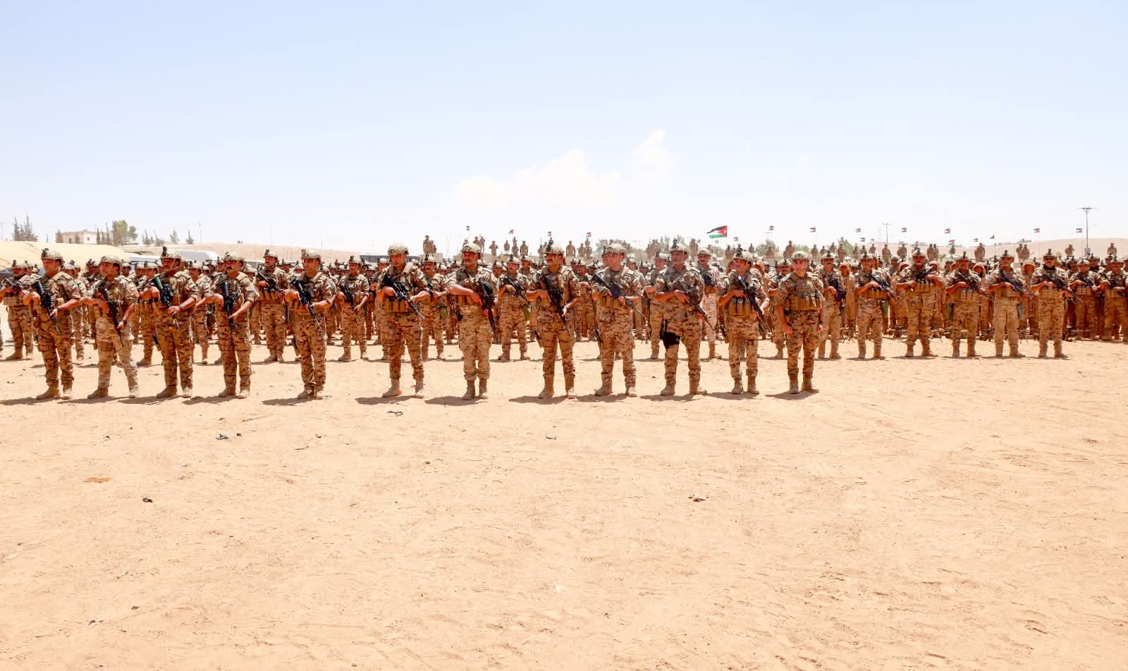 رئيس هيئة الأركان يزور الوحدات النوعية المنتشرة ضمن منطقة حدود جابر