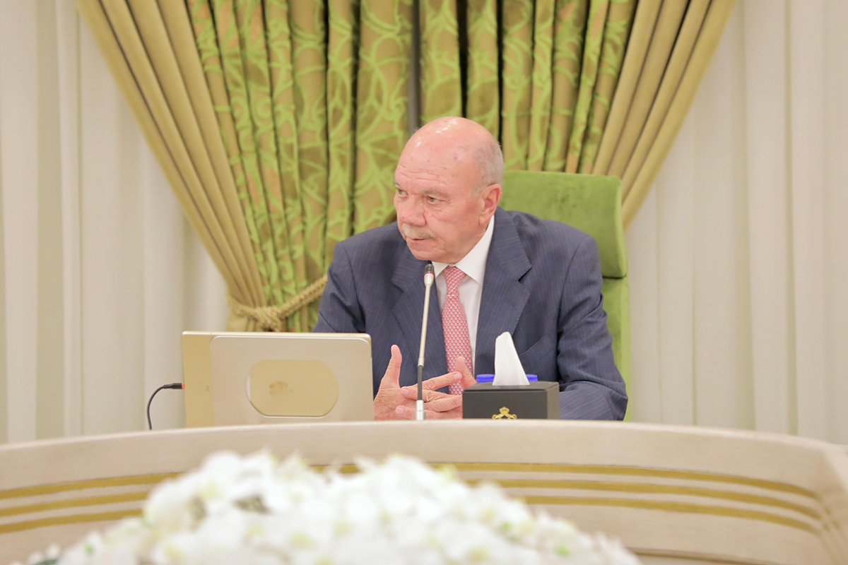 رئيس مجلس الأعيان يلتقي مجموعة قيادات شبابية تطوعية