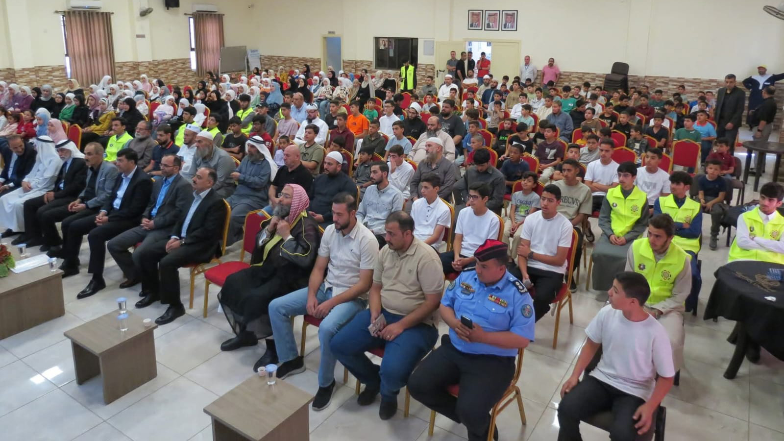 الأوقاف تنظم في الرصيفة محاضرة حول مخاطر المخدرات