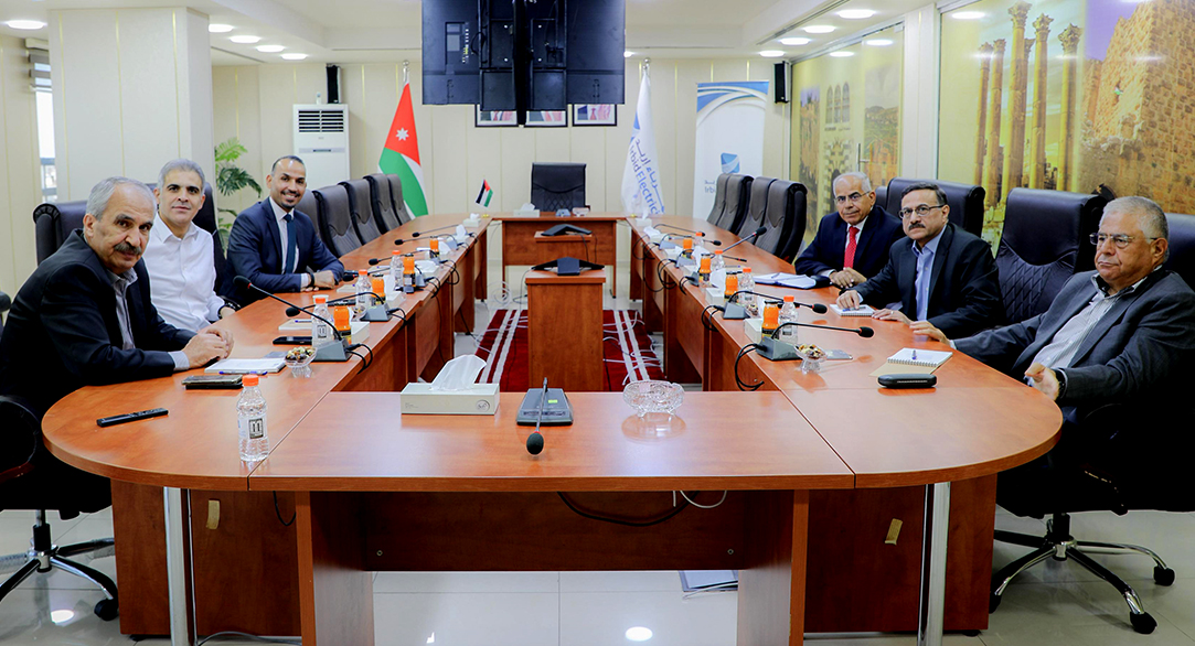 استثمار الضمان يبحث مع كهرباء إربد خطط الشركة المستقبلية