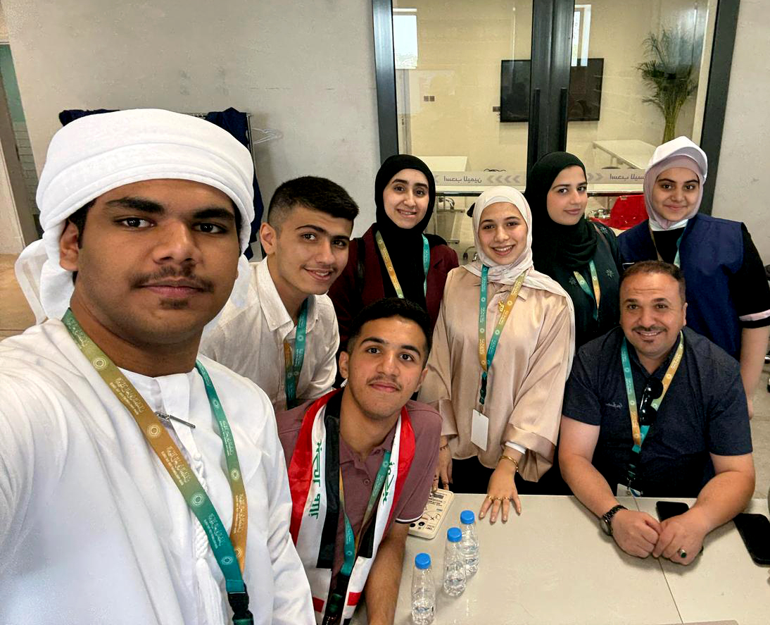 برلمانيو الطفولة الأردنيون يستكشفون مختبرات الإبداع في ناشئة الشارقة
