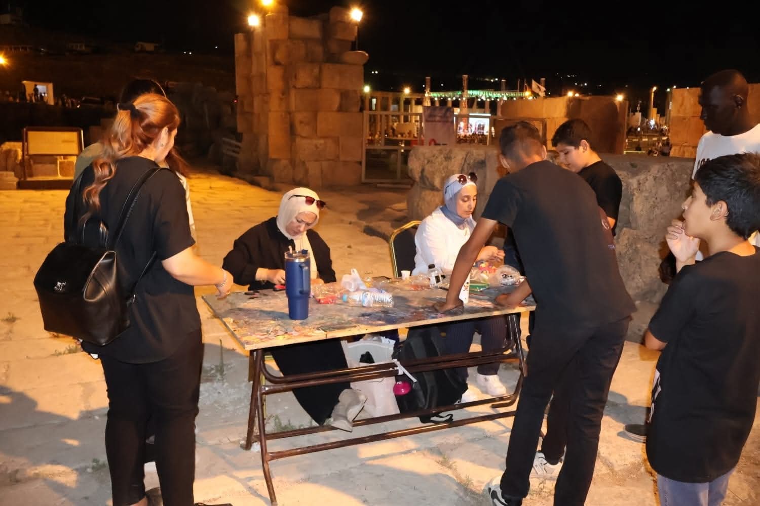 مركز زها الثقافي يشعل مهرجان جرش بأنشطة مميزة للأطفال