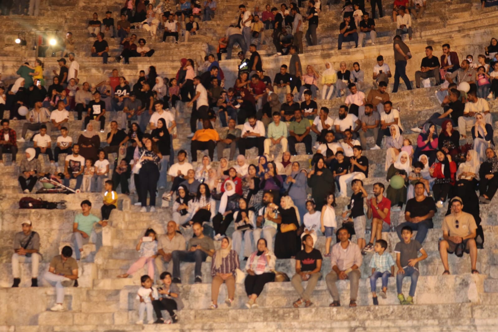 أمسية وطنية تجسد روح الهوية الأردنية ضمن مهرجان جرش